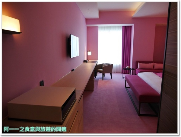 Hotel Cozzi和逸(高雄中山館):捷運三多商圈站 和逸高雄中山館~夢幻粉紅芭比主題客房