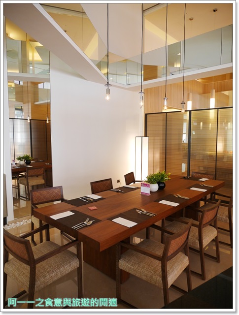 Hotel Cozzi和逸(高雄中山館):捷運三多商圈站 和逸高雄中山館~夢幻粉紅芭比主題客房