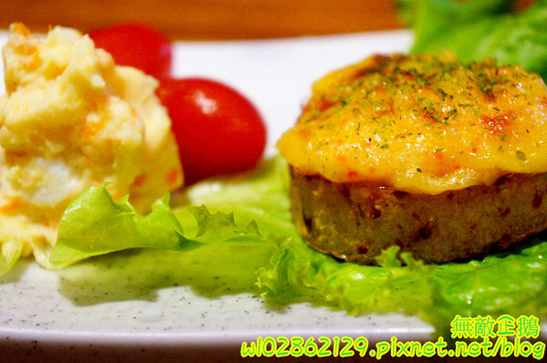 響道食堂:【台南-中西區】炸生蠔x芋泥炸蝦壽司...平價的雙主菜定食~《響道食堂》