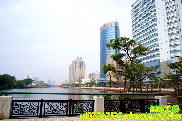 響道食堂:【台南-中西區】炸生蠔x芋泥炸蝦壽司...平價的雙主菜定食~《響道食堂》