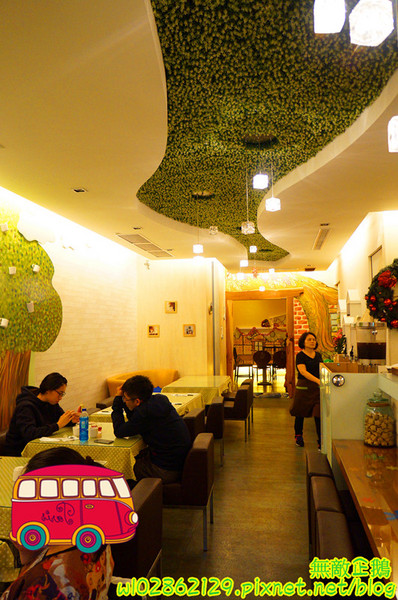 星丼食堂(海安店)：【台南-北區】丼飯x童話世界..小星星相關企業~《星丼食堂》