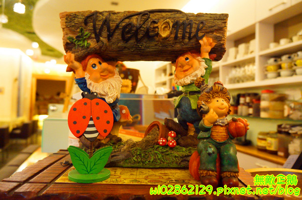 星丼食堂(海安店)：【台南-北區】丼飯x童話世界..小星星相關企業~《星丼食堂》