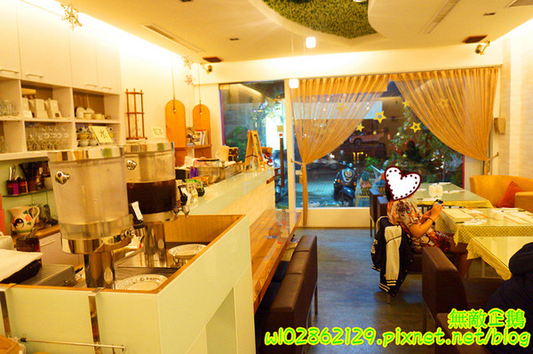 星丼食堂(海安店)：【台南-北區】丼飯x童話世界..小星星相關企業~《星丼食堂》