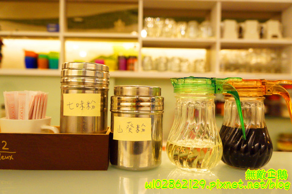 星丼食堂(海安店)：【台南-北區】丼飯x童話世界..小星星相關企業~《星丼食堂》