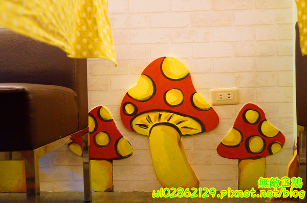 星丼食堂(海安店)：【台南-北區】丼飯x童話世界..小星星相關企業~《星丼食堂》