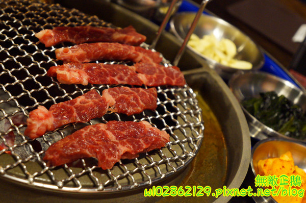 燒出名堂:【台南-東區】韓風來襲..工業風韓式燒肉...你準備好了嗎?《燒出名堂》