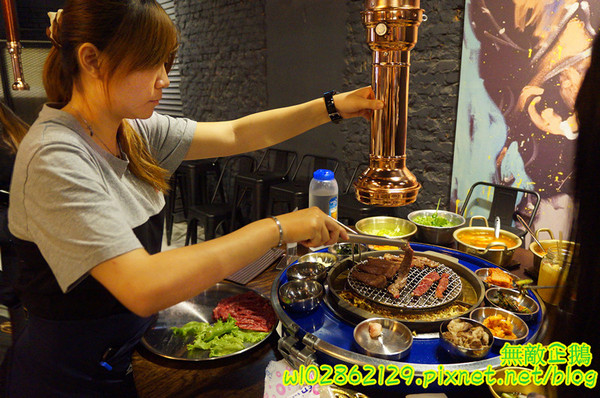 燒出名堂:【台南-東區】韓風來襲..工業風韓式燒肉...你準備好了嗎?《燒出名堂》