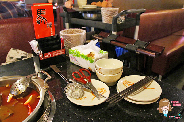 馬辣鴛鴦火鍋專賣(漢口店):【食記】台北西門町 馬辣漢口店 麻辣鍋吃到飽 馬辣10周年感恩回饋地表最強菜單 黑毛和牛天使紅蝦