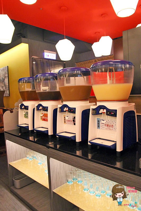 馬辣鴛鴦火鍋專賣(漢口店):【食記】台北西門町 馬辣漢口店 麻辣鍋吃到飽 馬辣10周年感恩回饋地表最強菜單 黑毛和牛天使紅蝦