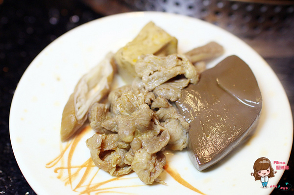 馬辣鴛鴦火鍋專賣(漢口店):【食記】台北西門町 馬辣漢口店 麻辣鍋吃到飽 馬辣10周年感恩回饋地表最強菜單 黑毛和牛天使紅蝦