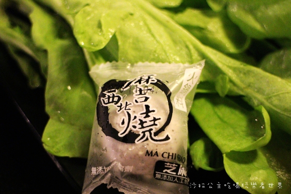 馬辣鴛鴦火鍋專賣(漢口店):萬華.西門町/和牛‧天使紅蝦吃到飽『馬辣頂級麻辣鴛鴦火鍋』紅.白酒任你喝