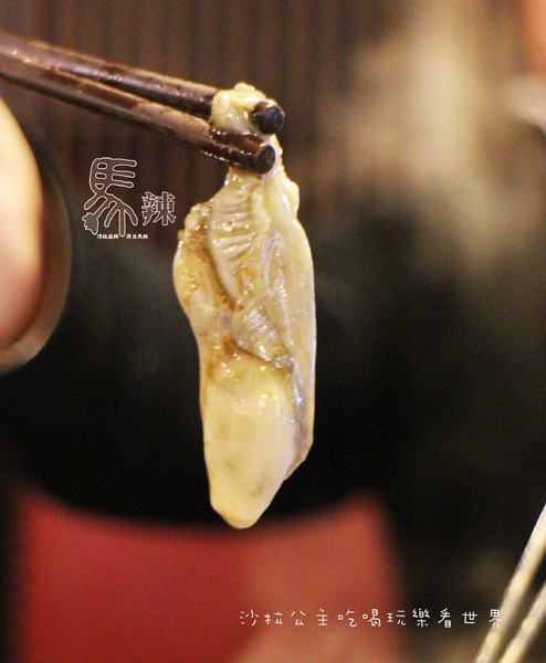 馬辣鴛鴦火鍋專賣(漢口店):萬華.西門町/和牛‧天使紅蝦吃到飽『馬辣頂級麻辣鴛鴦火鍋』紅.白酒任你喝