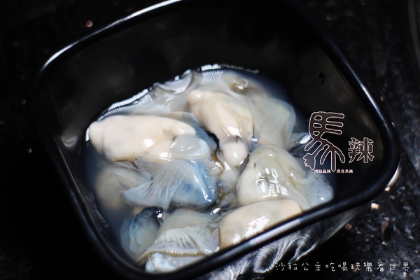 馬辣鴛鴦火鍋專賣(漢口店):萬華.西門町/和牛‧天使紅蝦吃到飽『馬辣頂級麻辣鴛鴦火鍋』紅.白酒任你喝