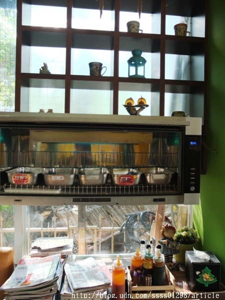 咕嘰咕嘰早午餐專門店(原8.9生活早餐坊大同店):【美食特搜。屏東市】咕嘰咕嘰早午餐(大同店)。百元精緻早午餐拼盤 丹麥輕食 午餐系列 特色質感餐飲空間