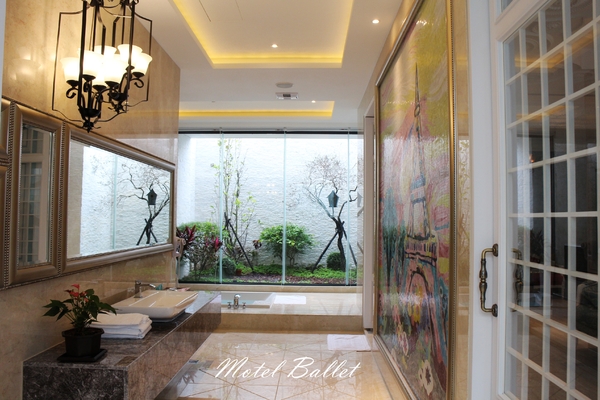 芭蕾經典旅館:台中住宿.旅館就是景點『芭蕾經典旅館』汽車旅館/Motel /近夜市