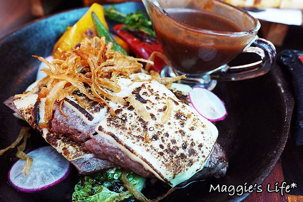 Oops Kitchen義法創意廚房：台北美食。捷運小巨蛋【Oops Kitchen義法創意廚房】義法美饌值得品嚐◆異國料理。義法料理。披薩。排餐。超值商業午餐