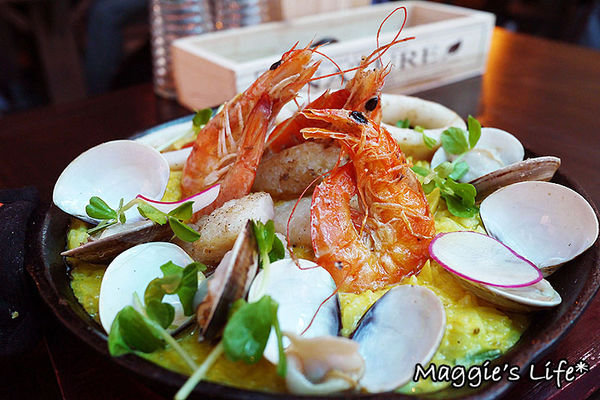 Oops Kitchen義法創意廚房：台北美食。捷運小巨蛋【Oops Kitchen義法創意廚房】義法美饌值得品嚐◆異國料理。義法料理。披薩。排餐。超值商業午餐