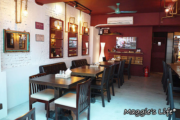 Oops Kitchen義法創意廚房：台北美食。捷運小巨蛋【Oops Kitchen義法創意廚房】義法美饌值得品嚐◆異國料理。義法料理。披薩。排餐。超值商業午餐