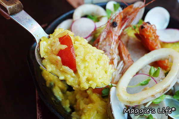 Oops Kitchen義法創意廚房：台北美食。捷運小巨蛋【Oops Kitchen義法創意廚房】義法美饌值得品嚐◆異國料理。義法料理。披薩。排餐。超值商業午餐