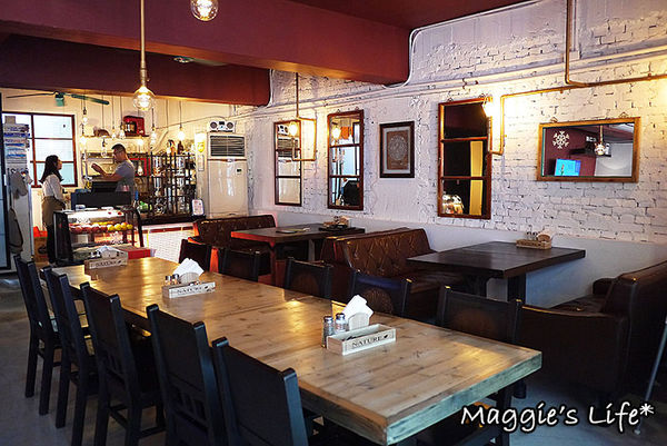 Oops Kitchen義法創意廚房：台北美食。捷運小巨蛋【Oops Kitchen義法創意廚房】義法美饌值得品嚐◆異國料理。義法料理。披薩。排餐。超值商業午餐