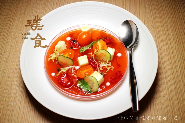 璞食Cucina pura：香水沙拉吃過嗎『璞食Cucina pura餐廳』東區216巷/樹幹上的食物