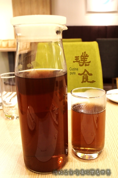 璞食Cucina pura：香水沙拉吃過嗎『璞食Cucina pura餐廳』東區216巷/樹幹上的食物