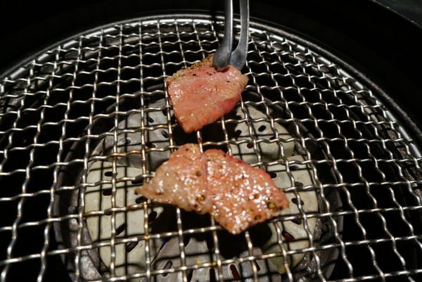 燒肉風間 Kazama：[台中]精緻高檔超飽足的厲害和牛大餐-燒肉風間Kazama