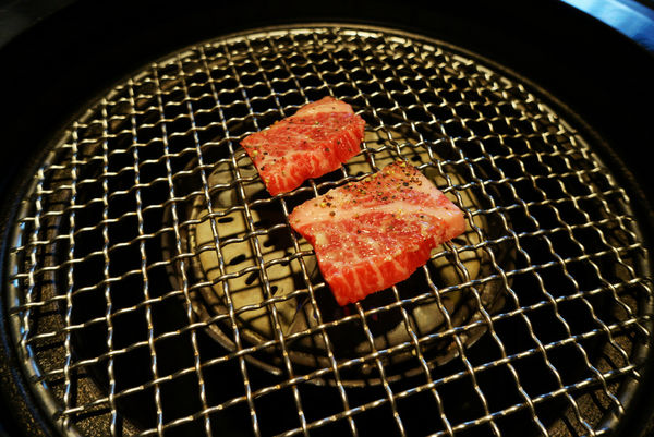 燒肉風間 Kazama：[台中]精緻高檔超飽足的厲害和牛大餐-燒肉風間Kazama