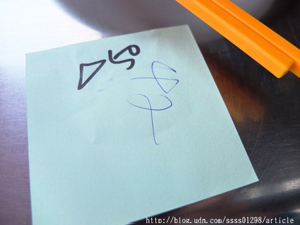 港式餛飩大王：【美食特搜。屏東市】港式餛飩大王。名不虛傳的限量餛飩 甜美爽口又大顆 記得！週休二日放假吃不到喔