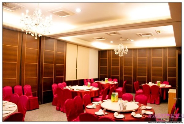 金湯匙餐廳(花漾會館)：【美食♥台北林口】☼ 金湯匙餐廳 / 花漾會館☼川菜料理勁辣夠味非常下飯♥♥