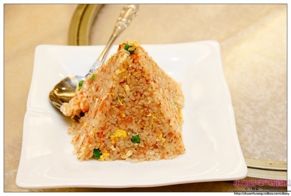 金湯匙餐廳(花漾會館)：【美食♥台北林口】☼ 金湯匙餐廳 / 花漾會館☼川菜料理勁辣夠味非常下飯♥♥