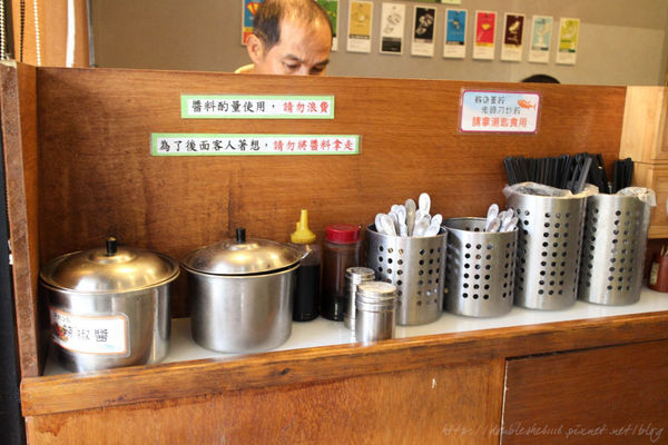 小琉球阿對麵店