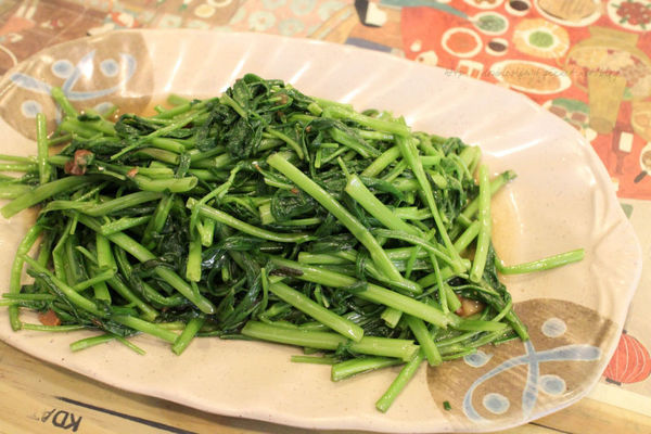 小琉球阿對麵店