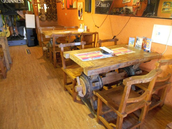 阿飛衝浪旅店：我在南灣。我為海浪停留~...阿飛衝浪旅店