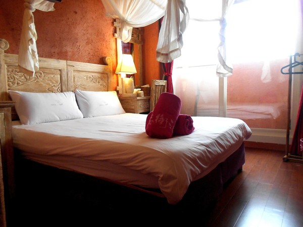 阿飛衝浪旅店:我在南灣。我為海浪停留~...阿飛衝浪旅店