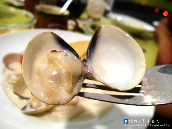 凱薩盒子：〖台中│美食〗凱撒盒子日式洋食專賣店 ❤ 日式丼飯／手作比薩／米烏龍麵／香醇咖啡，還有冬季薑母鴨創意料理新上市!!