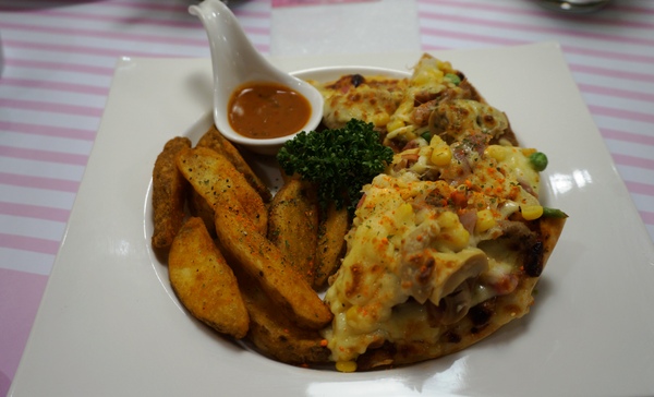 Mi food Caf'e：[台北車站.五鐵秋葉原] MI FOOD Caf'e：義大利進口冰淇淋．咖啡．義大利麵