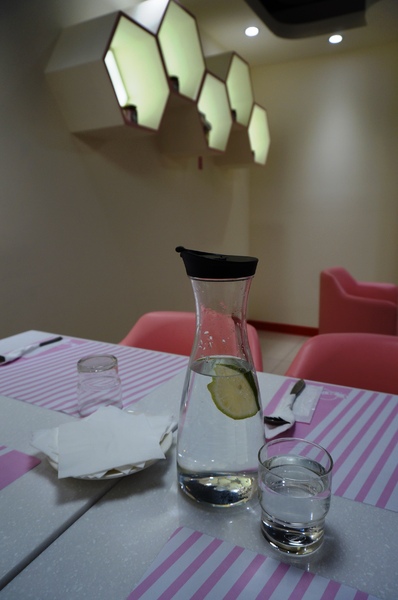 Mi food Caf'e：[台北車站.五鐵秋葉原] MI FOOD Caf'e：義大利進口冰淇淋．咖啡．義大利麵