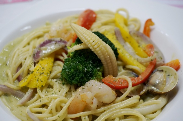 Mi food Caf'e：[台北車站.五鐵秋葉原] MI FOOD Caf'e：義大利進口冰淇淋．咖啡．義大利麵