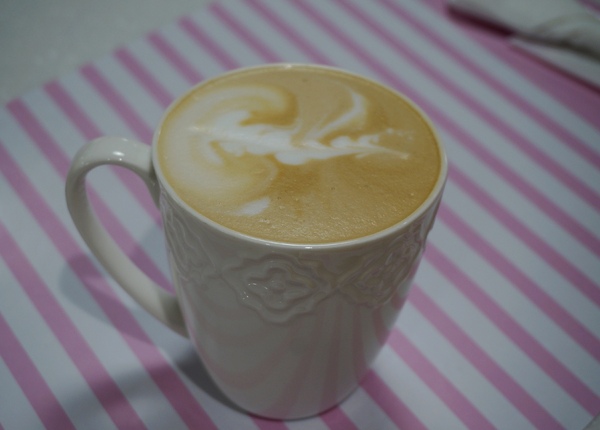 Mi food Caf'e：[台北車站.五鐵秋葉原] MI FOOD Caf'e：義大利進口冰淇淋．咖啡．義大利麵