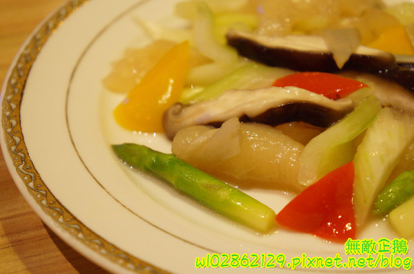 石亭日本料理:【台南-北區】精緻x新鮮...擺盤美.氣氛佳..奢華的海味~《石亭日本料理》