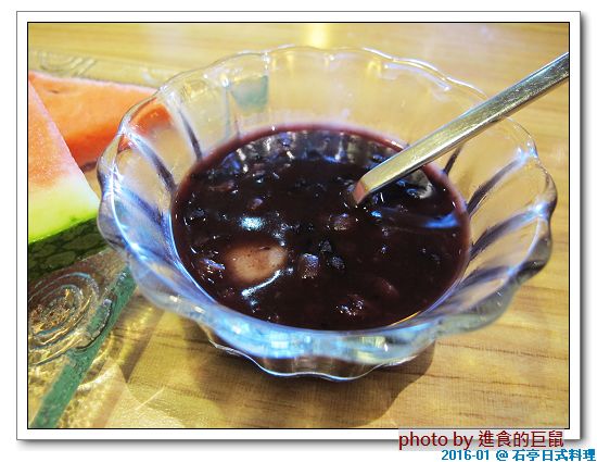 石亭日本料理：（台南。北區美食）石亭日本料理 / 超～日本風～『粉嫩豔麗 櫻花樹旁的日式料理餐廳』。新鮮漁獲直送。精緻美味套餐。