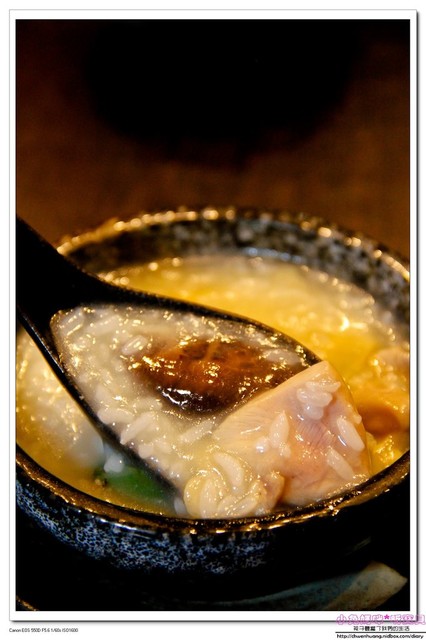 米家庒：【美食♥ 宜蘭】☼米家庒潮式砂鍋粥 ☼ 四種米所熬煮的粥品,有創意又美味的菜餚,令人回味無窮♥♥