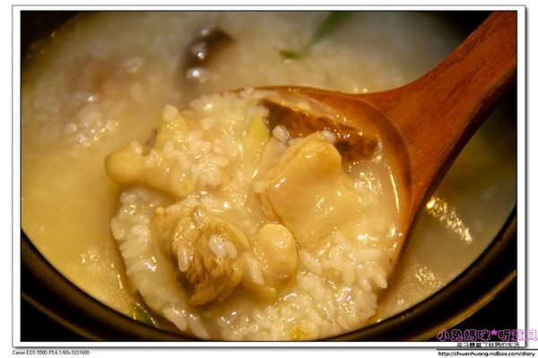 米家庒：【美食♥ 宜蘭】☼米家庒潮式砂鍋粥 ☼ 四種米所熬煮的粥品,有創意又美味的菜餚,令人回味無窮♥♥