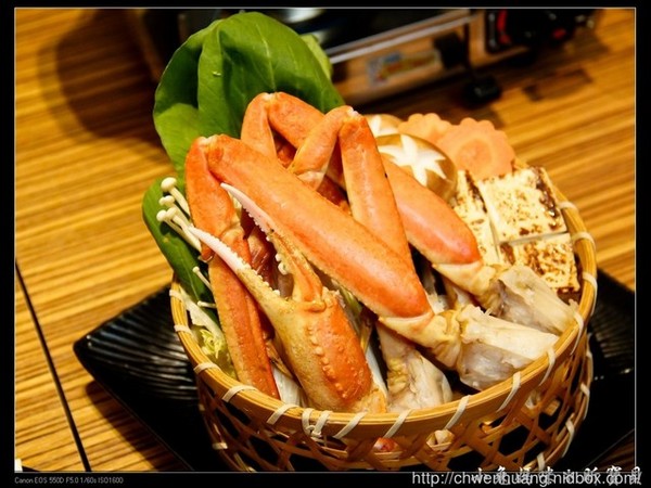 鮨彩日式料理：【桃園♥美食】☼ 鮨彩日式料理(桃園遠百店) ☼ 新鮮美味的食材, 藝術的饗宴♥♥