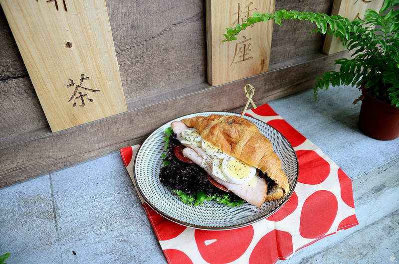 小空間板橋早午餐咖啡廳不限時推薦小倉庫菜單時間新埔 (26)