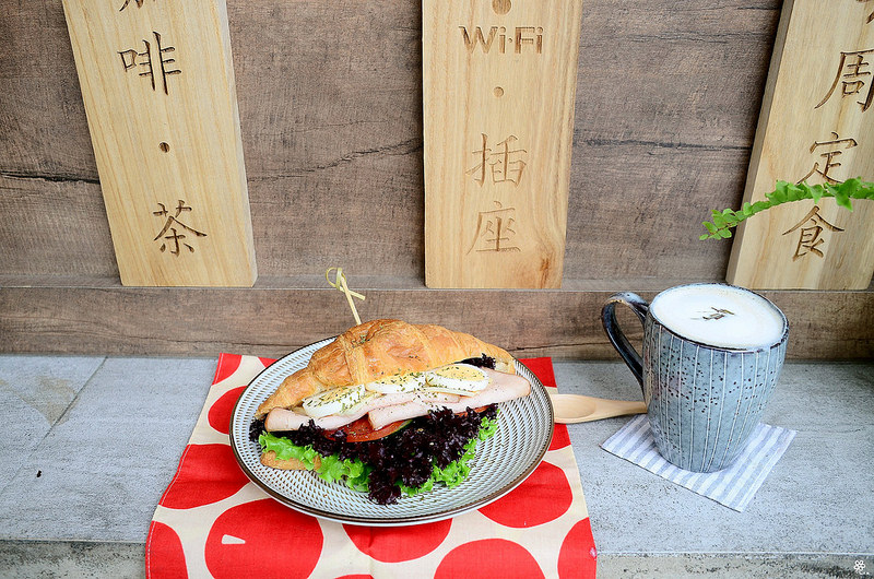 小空間板橋早午餐咖啡廳不限時推薦小倉庫菜單時間新埔 (34)