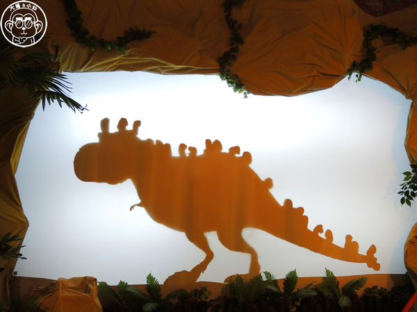 小小兵瘋狂世界展銷會：期間限定【105.1/16-105.4/12台北･小小兵瘋狂世界展銷會】