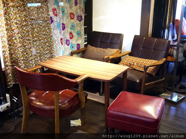 賣捌所：［宜蘭小旅行］在日式懷舊老房子裡的下午茶。「賣捌所」