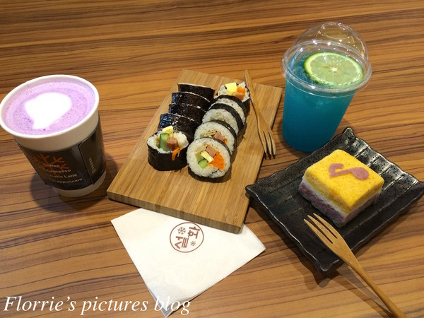 雪花咖啡 Snow Flower：板橋區美食~雪花Café (雪花咖啡Snow Flower/ 설화Café)~韓國人開設的韓式咖啡廳，好美的彩虹蒸糕！